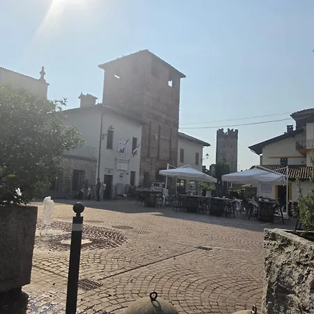 Porta Del Ricetto 公寓 *